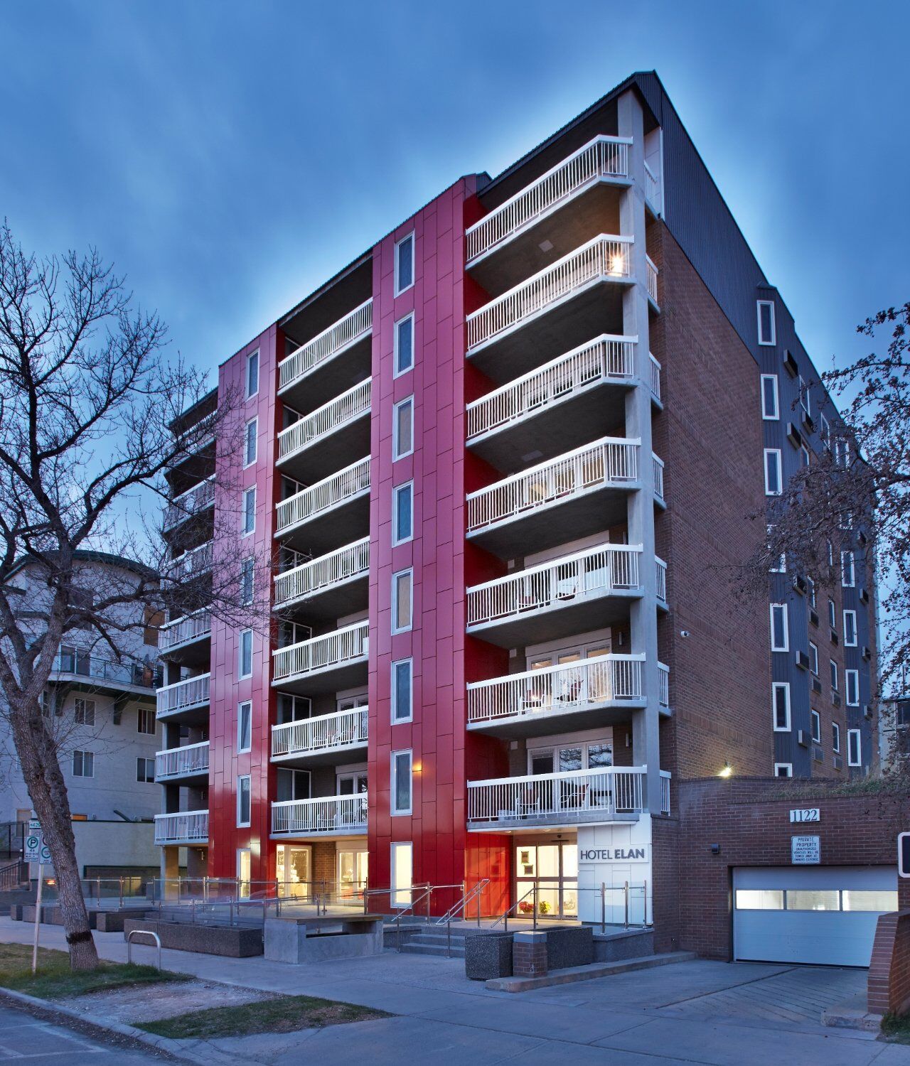 Hotel Elan YYC Kültér fotó